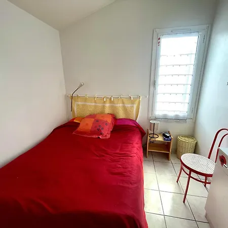 Casa de Férias Maison T3 Avec Jardin Clos, Veranda, Animaux Admis, Parking, Proche - Fr-1-92-677 Saint-Jean-dʼOrbetiers