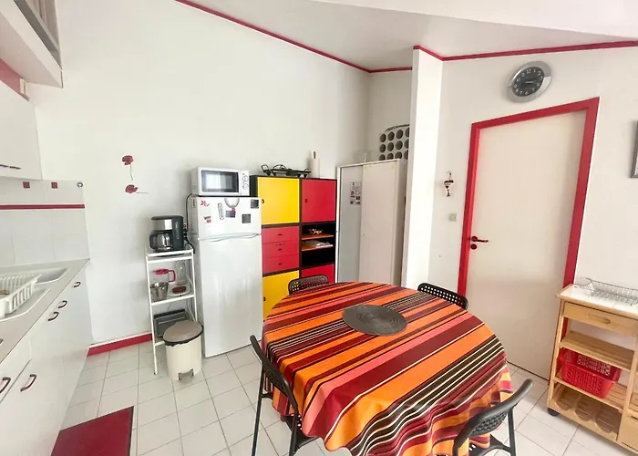 Maison T3 Avec Jardin Clos, Veranda, Animaux Admis, Parking, Proche - Fr-1-92-677 * Saint-Jean-dʼOrbetiers